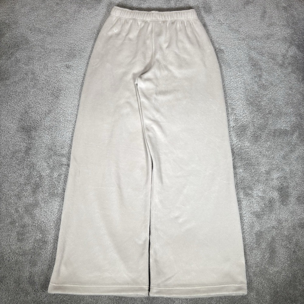 Lululemon Plush Velour Mid Rise Pants Womens XS Beige Cream Wide Leg Baggy Logo